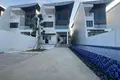 5 room villa  in Sangkat Veal Sbov, Cambodia
