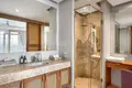 Apartamento 3 habitaciones 323 m² Si Sunthon, Tailandia