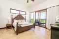 5 bedroom house 697 m² West Bay, Honduras