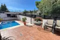 3 bedroom house 187 m² Dos Hermanas, Spain