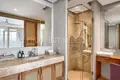 3 bedroom apartment 323 m² Si Sunthon, Thailand