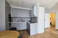 Gewerbefläche 2 zimmer 44 m² in Warschau, Polen