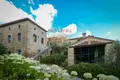 Propiedad comercial 969 m² en Anghiari, Italia