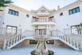 6 bedroom villa 650 m² in Mouttagiaka, Cyprus