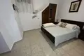 Haus 8 Schlafzimmer 300 m² Dos Hermanas, Spanien