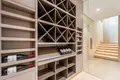 Haus 5 Schlafzimmer 1 023 m² San Pedro Alcantara, Spanien