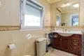 House 2 bathrooms 200 m² in Central Hungary, All countries