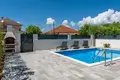 Haus 6 Schlafzimmer 235 m² Opcina Vrsi, Kroatien