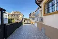 Szeregowiec 2 pokoi 82 m² Orihuela, Hiszpania