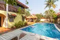 Villa de 3 habitaciones 350 m² en Ciudad de Siem Riep, Camboya