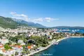 Casa 8 habitaciones 410 m² Donja Lastva, Montenegro