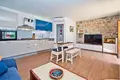5 room house 330 m² Zrnovnica, Croatia
