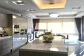 Mieszkanie 6 pokojów 933 m² Mouttagiaka, Cypr