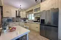 4 bedroom Villa 340 m² Agios Tychonas, Cyprus