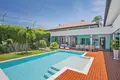 Wohnung 4 Schlafzimmer 210 m² Rawai, Thailand
