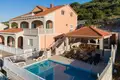Villa 13 bedrooms 370 m² Opcina Blato, Croatia