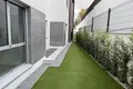 Mieszkanie 4 pokoi 218 m² Dos Hermanas, Hiszpania