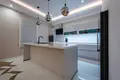 Casa 5 habitaciones 290 m² Skaljari, Montenegro