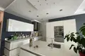 Квартира 2 комнаты 134 м² Тирана, Албания