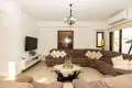 villa de 5 dormitorios 380 m² Kiti, Chipre