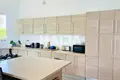 Willa 6 pokojów 1 600 m² w Tujereng, Gambia