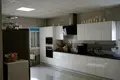 6 bedroom house 329 m² Dos Hermanas, Spain