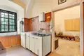 Castillo 2 229 m² Sentjernej, Eslovenia