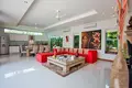 Wohnung 4 Schlafzimmer 210 m² Rawai, Thailand