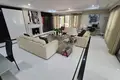 Wohnung 2 Schlafzimmer 359 m² Marbella, Spanien