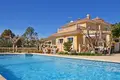 3-Schlafzimmer-Villa 450 m² el Campello, Spanien