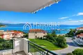 Hotel 730 m² in Nea Roda, Greece