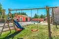 Dom 5 pokojów 220 m² Opcina Visnjan, Chorwacja