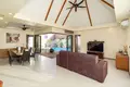 Villa mit 2 Schlafzimmern 120 m² Rawai, Thailand