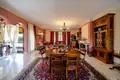 Villa 580 m² Trilofo, Grèce