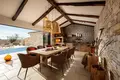 Casa 11 habitaciones 1 561 m² Grad Porec, Croacia