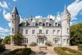 Zamek 700 m² Tours, Francja
