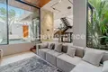 Villa mit 2 Schlafzimmern  Kerobokan Kelod, Indonesien