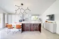 4 bedroom house 242 m² Dos Hermanas, Spain