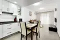 Mieszkanie 3 pokoi 86 m² Torrevieja, Hiszpania
