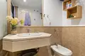 2 bedroom apartment  Estepona, Spain