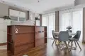 2 bedroom apartment 87 m² Warsaw, Poland