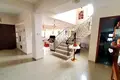 Dom wolnostojący 6 pokojów 290 m² Aradipu, Cypr
