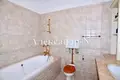 Mieszkanie 3 pokoi 130 m² Odessa, Ukraina