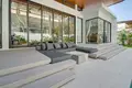 Wohnkomplex Modern villas with swimming pools and lounge areas, Phuket, Thailand