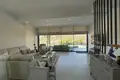5-Schlafzimmer-Villa 350 m² Agios Tychonas, Zypern