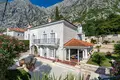 5-Schlafzimmer-Villa 530 m² Kunje, Montenegro