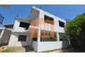 Casa 10 habitaciones 411 m² Bashkia Durres, Albania
