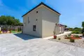 Villa de tres dormitorios 178 m² Omisalj, Croacia