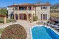 Villa de 4 dormitorios 200 m² Baderna, Croacia