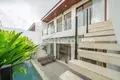 Villa mit 2 Schlafzimmern  Kerobokan Kelod, Indonesien